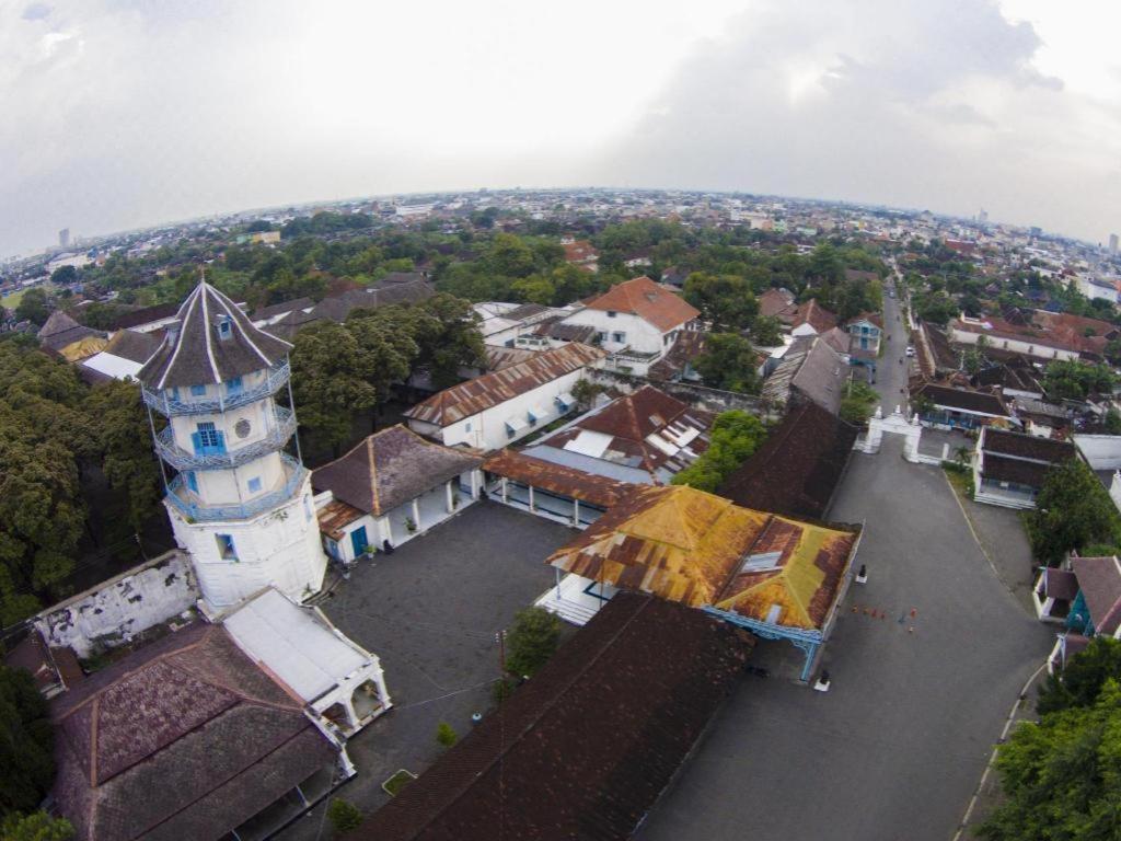 อะซิซา ชาเรียะห์ โฮเต็ล โซโล บาย ฮอไรซัน Hotel Surakarta  ภายนอก รูปภาพ
