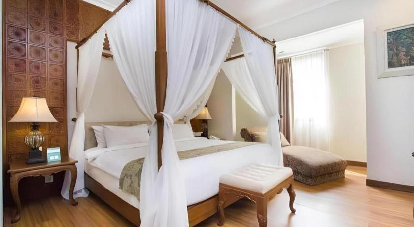 อะซิซา ชาเรียะห์ โฮเต็ล โซโล บาย ฮอไรซัน Hotel Surakarta  ภายนอก รูปภาพ